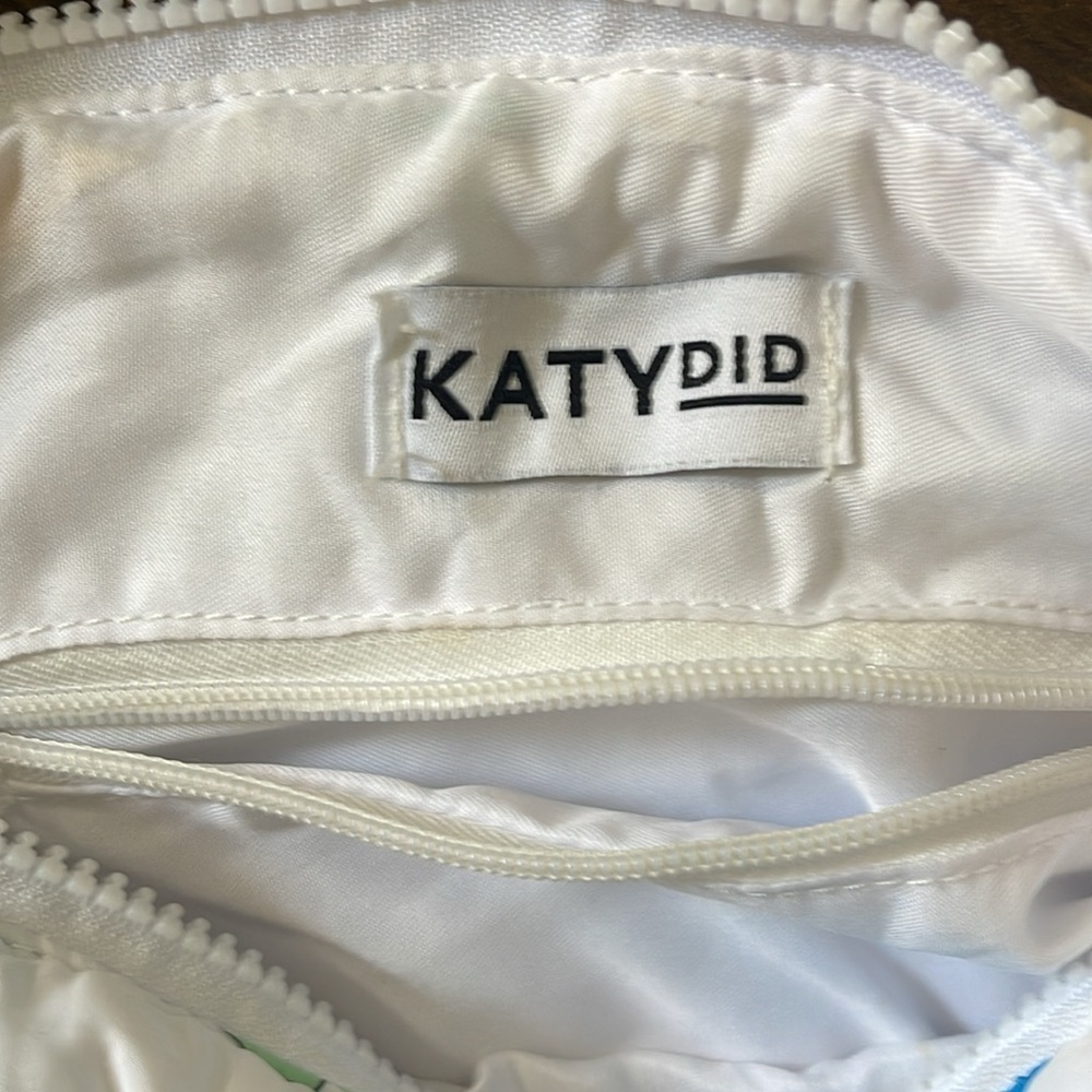 Katydid White Quilted Bow Shoulder Bag - Picture 3 of 9